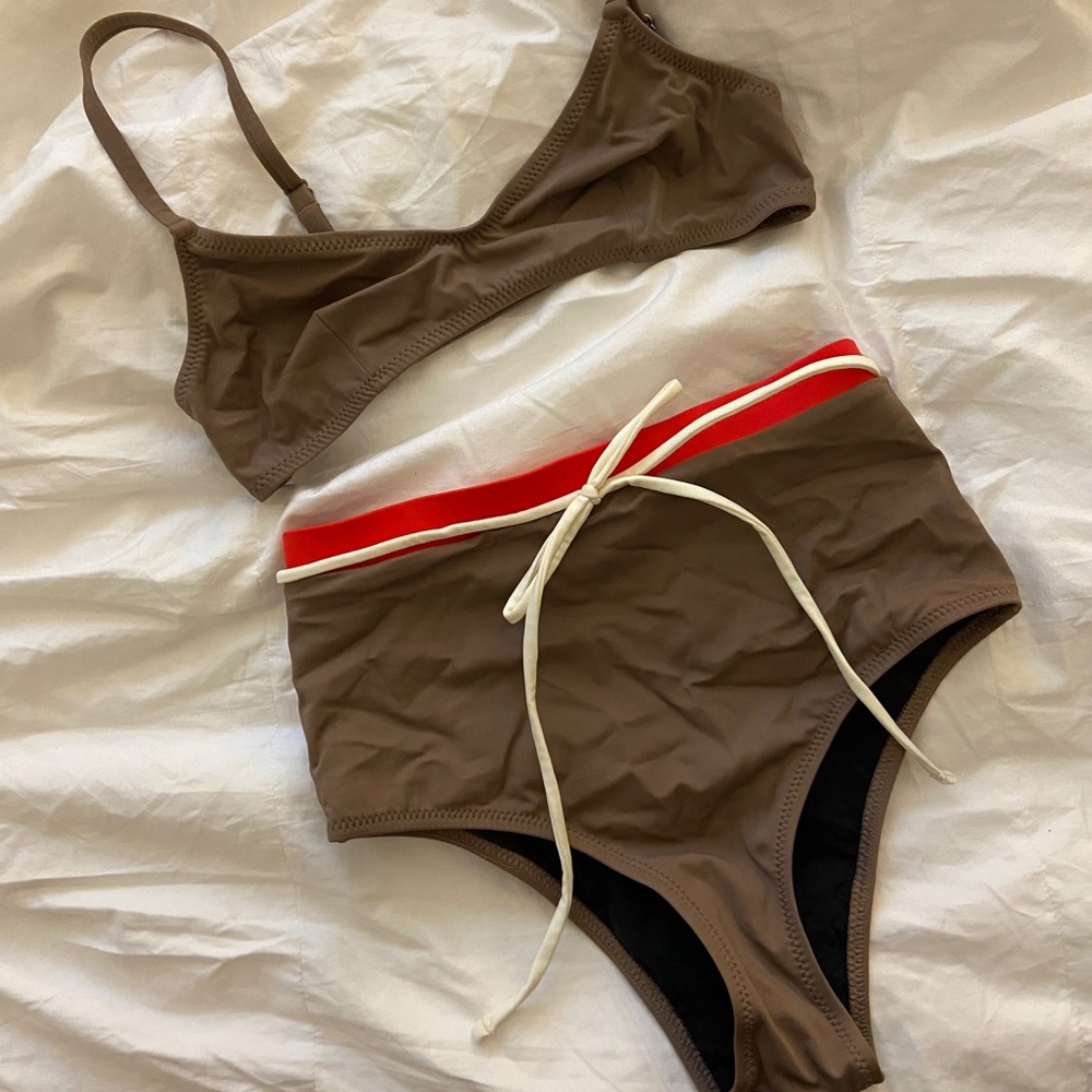 Solid and Striped high waisted suit XS/S